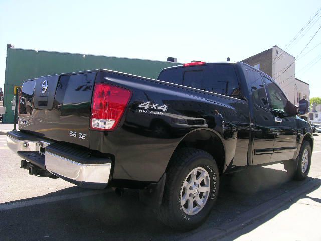 2004 Nissan Titan Sport PLUS Navagation