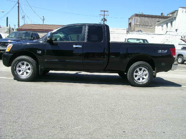 2004 Nissan Titan Sport PLUS Navagation