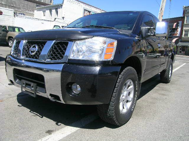 2004 Nissan Titan Sport PLUS Navagation