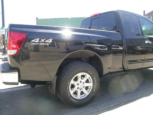 2004 Nissan Titan Sport PLUS Navagation