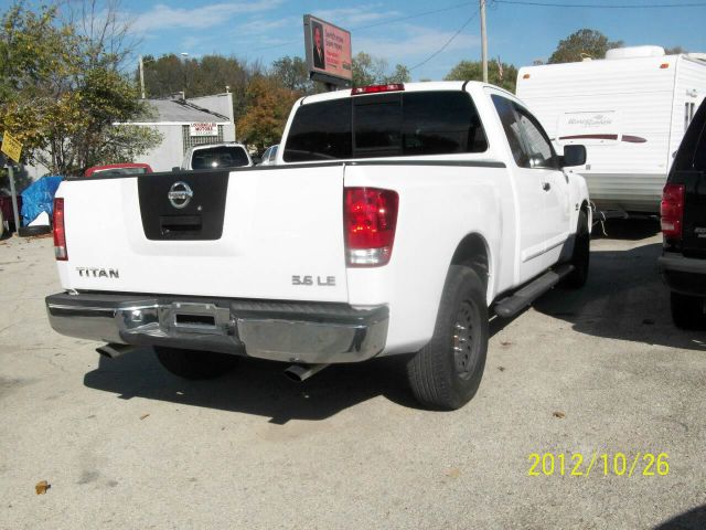 2004 Nissan Titan Unknown