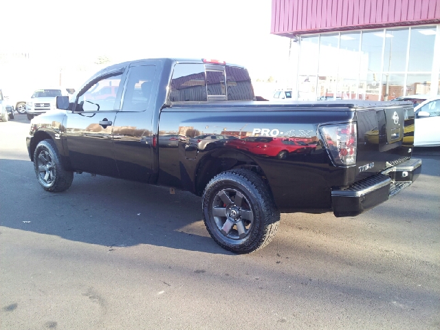 2004 Nissan Titan 2WD Double CAB V6 AUTO LS