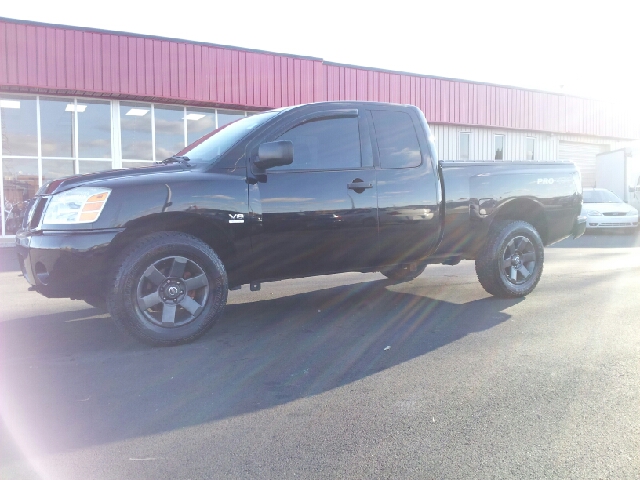 2004 Nissan Titan 2WD Double CAB V6 AUTO LS