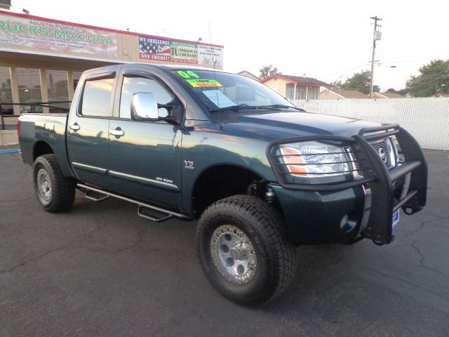 2004 Nissan Titan 4X4 Le3rd Rowone Owner