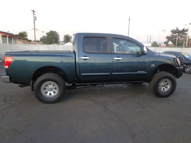 2004 Nissan Titan 4X4 Le3rd Rowone Owner