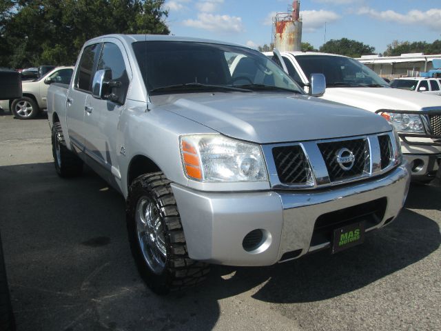 2004 Nissan Titan SLE Z71 Crew Cab Short Bed 4X4