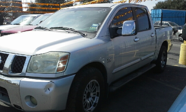 2004 Nissan Titan SLE Z71 Crew Cab Short Bed 4X4