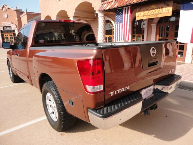 2004 Nissan Titan SL K-15