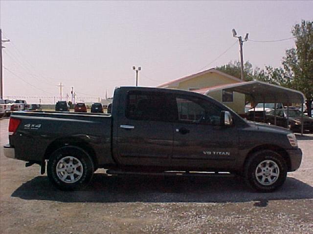 2005 Nissan Titan 3.0is -AWD