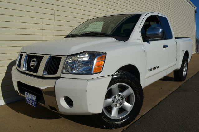 2005 Nissan Titan SL K-15