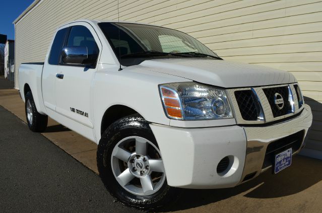 2005 Nissan Titan SL K-15