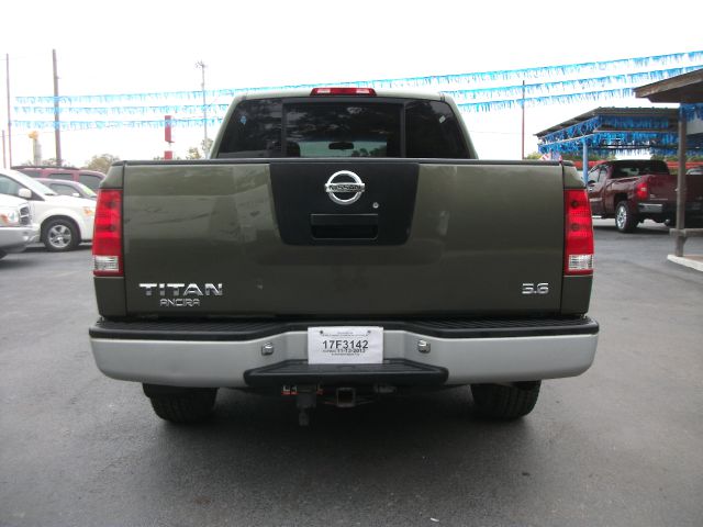 2005 Nissan Titan SLE Z71 Crew Cab Short Bed 4X4