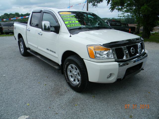 2005 Nissan Titan GLS Touring A/T