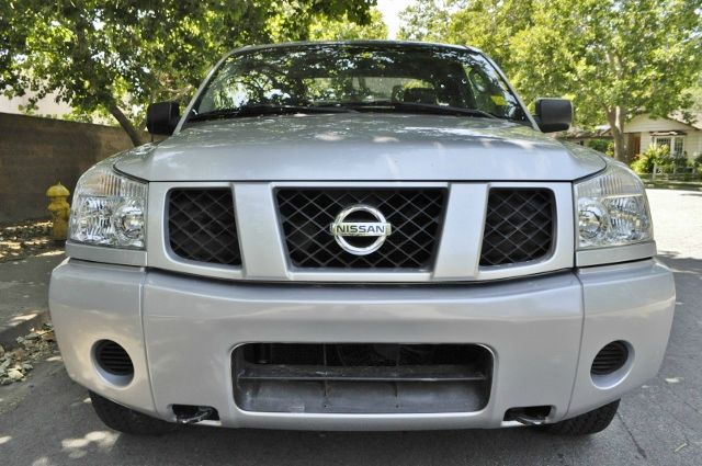 2005 Nissan Titan 2WD Double CAB V6 AUTO LS