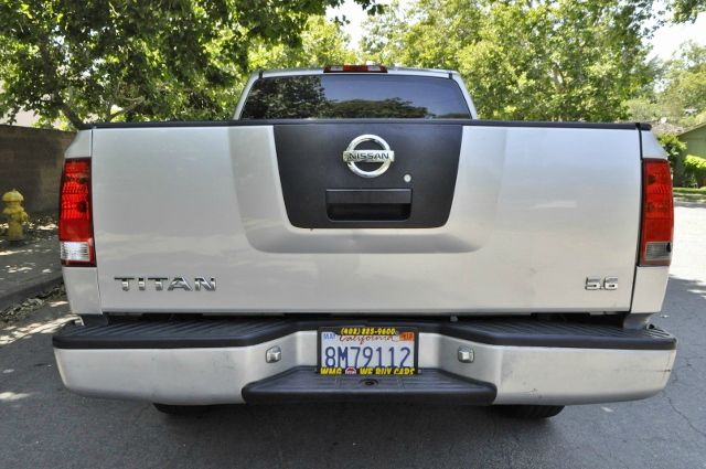 2005 Nissan Titan 2WD Double CAB V6 AUTO LS