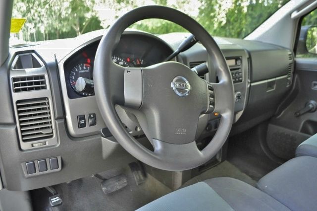 2005 Nissan Titan 2WD Double CAB V6 AUTO LS