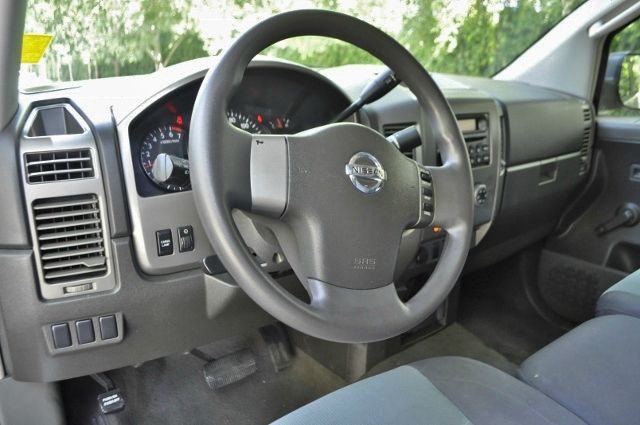 2005 Nissan Titan 2WD Double CAB V6 AUTO LS