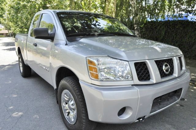 2005 Nissan Titan 2WD Double CAB V6 AUTO LS