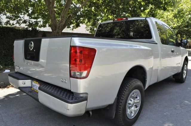 2005 Nissan Titan 2WD Double CAB V6 AUTO LS