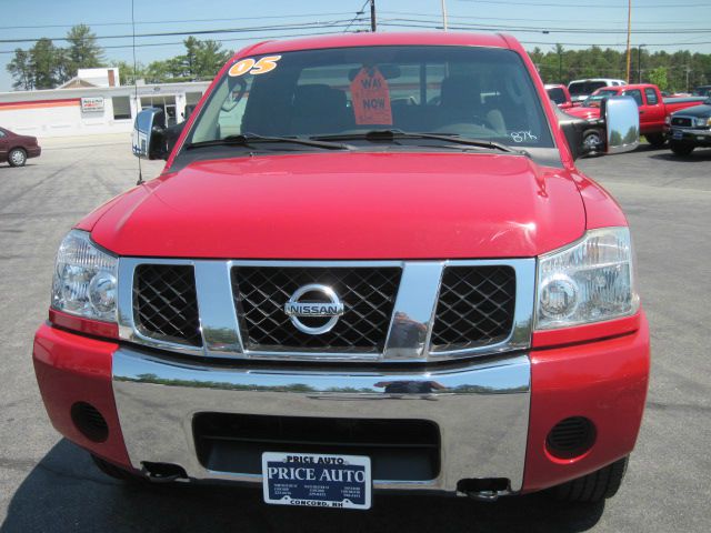 2005 Nissan Titan SE 2WD