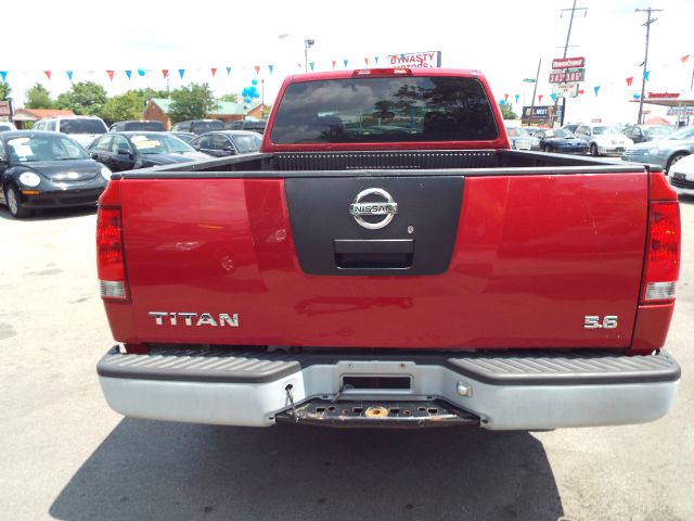 2005 Nissan Titan 3.0is -AWD