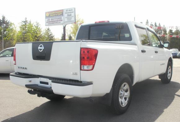 2005 Nissan Titan SE