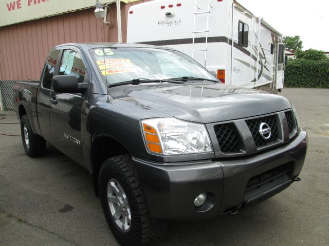 2005 Nissan Titan 4dr Eddie Bauer SUV