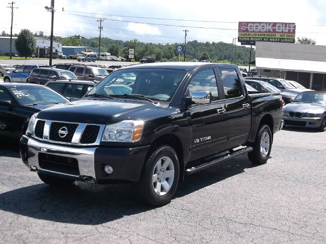 2005 Nissan Titan GLS Touring A/T