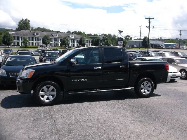 2005 Nissan Titan GLS Touring A/T