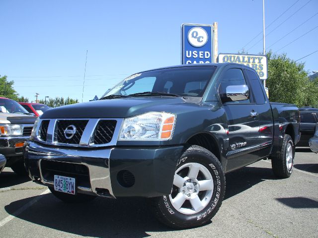 2005 Nissan Titan SE 2WD