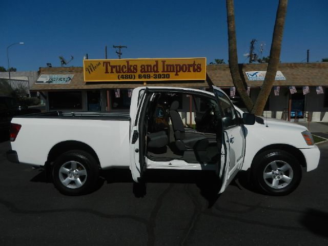 2005 Nissan Titan 2WD Double CAB V6 AUTO LS