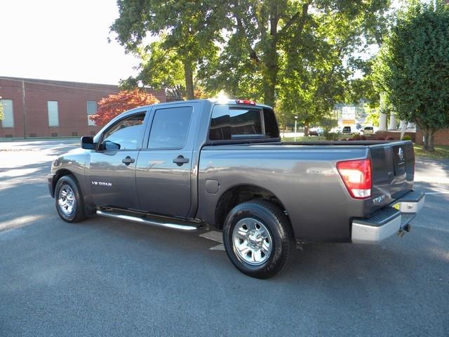 2006 Nissan Titan SE