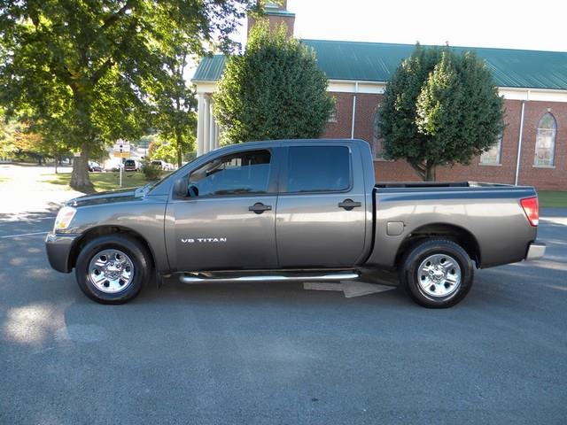 2006 Nissan Titan SE