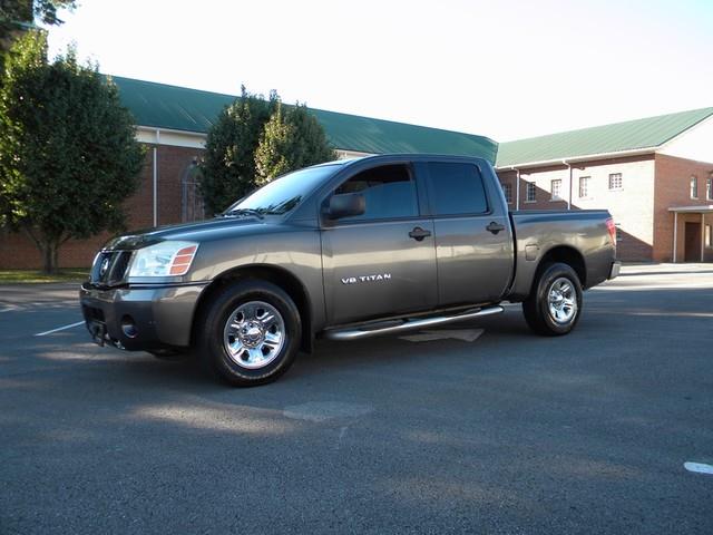 2006 Nissan Titan SE