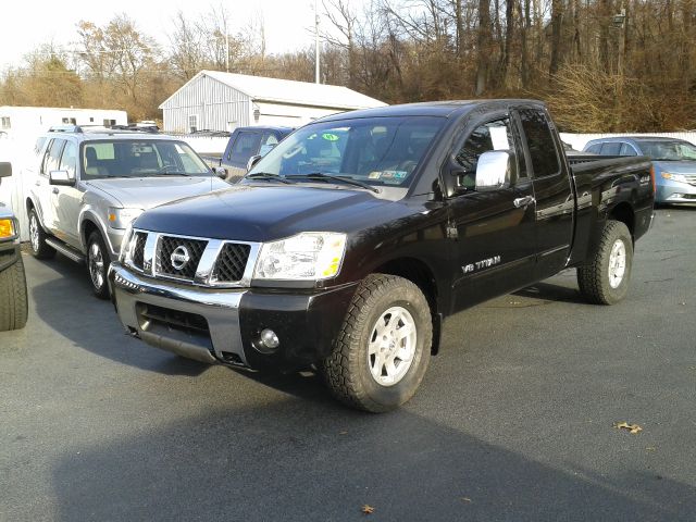 2006 Nissan Titan SE 2WD