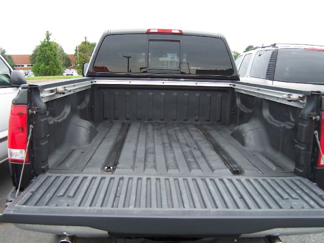 2006 Nissan Titan SE 2WD