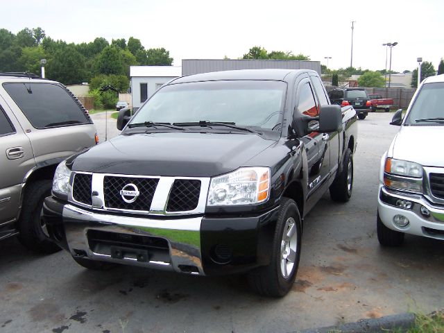 2006 Nissan Titan SE 2WD