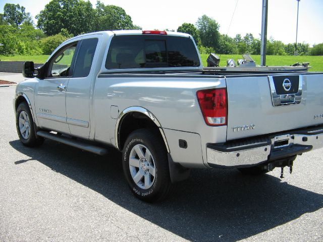 2006 Nissan Titan 4dr Eddie Bauer SUV