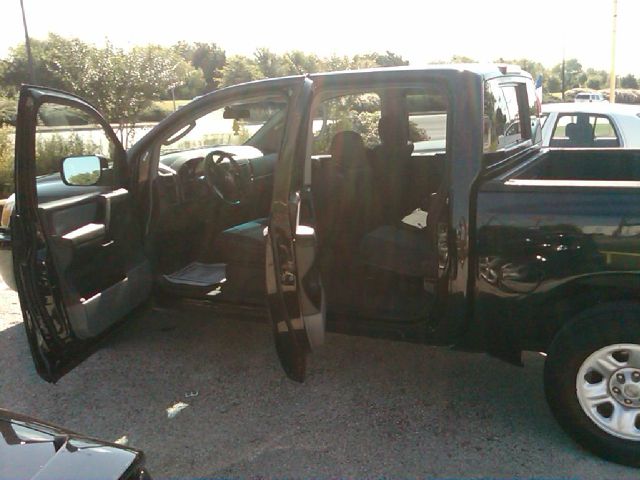 2006 Nissan Titan SLE Z71 Crew Cab Short Bed 4X4