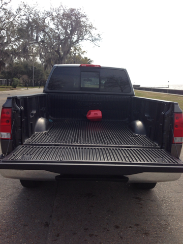 2006 Nissan Titan SE 2WD