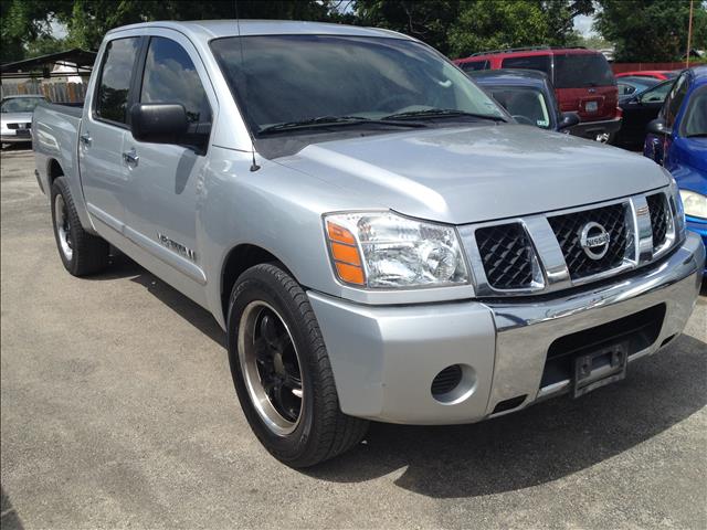 2006 Nissan Titan SLE Z71 Crew Cab Short Bed 4X4