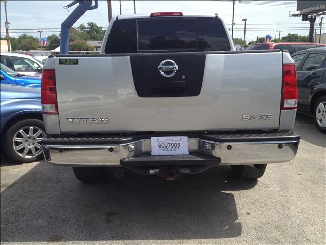 2006 Nissan Titan SLE Z71 Crew Cab Short Bed 4X4