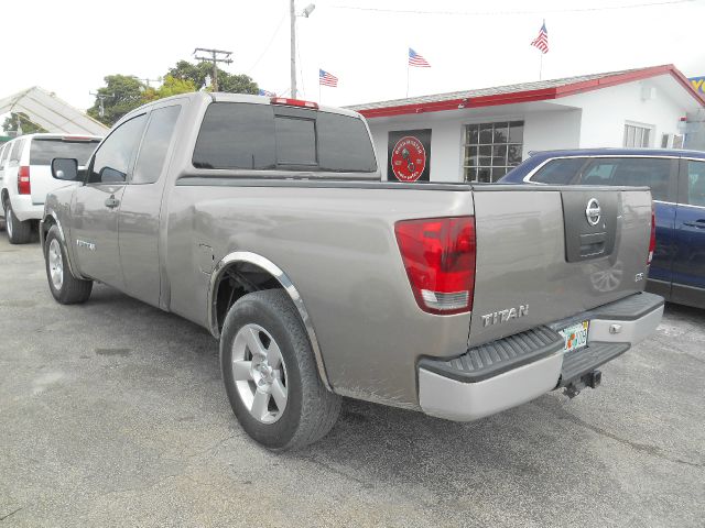 2006 Nissan Titan 3.0is -AWD