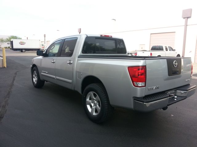 2006 Nissan Titan SLE Z71 Crew Cab Short Bed 4X4