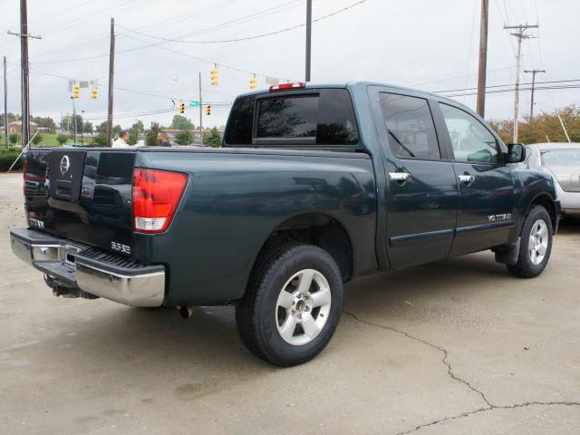 2006 Nissan Titan SE