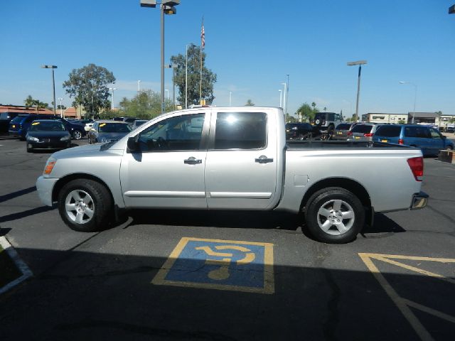 2006 Nissan Titan SLE Z71 Crew Cab Short Bed 4X4