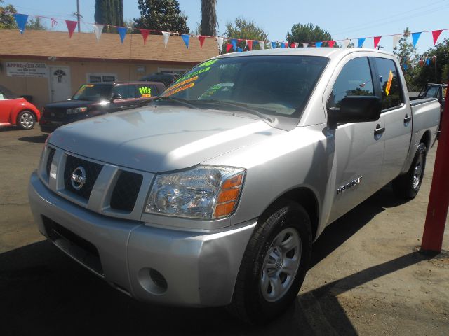 2006 Nissan Titan SE 2WD