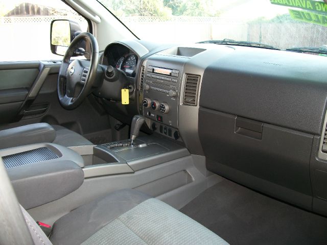 2006 Nissan Titan 4X4 Le3rd Rowone Owner