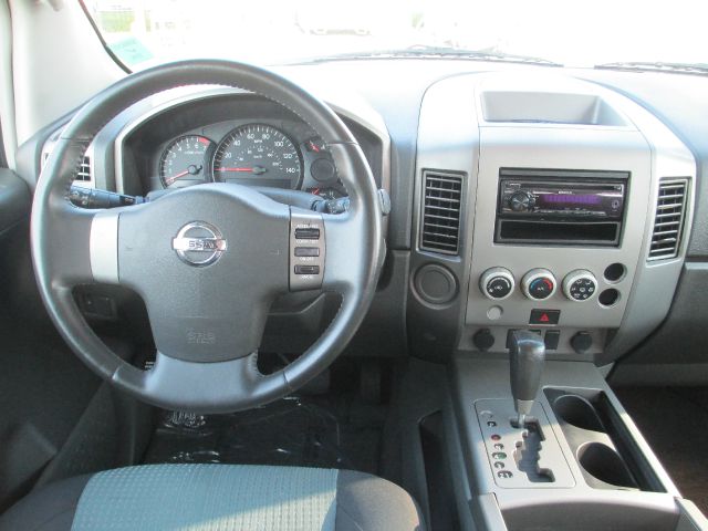 2006 Nissan Titan SLE Z71 Crew Cab Short Bed 4X4