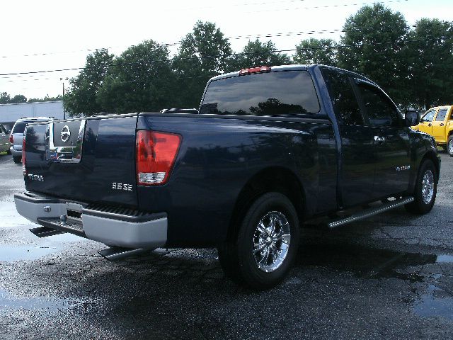 2006 Nissan Titan SE 2WD